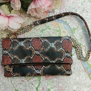 Kelly Wynne Flirty Little Foldover Bag